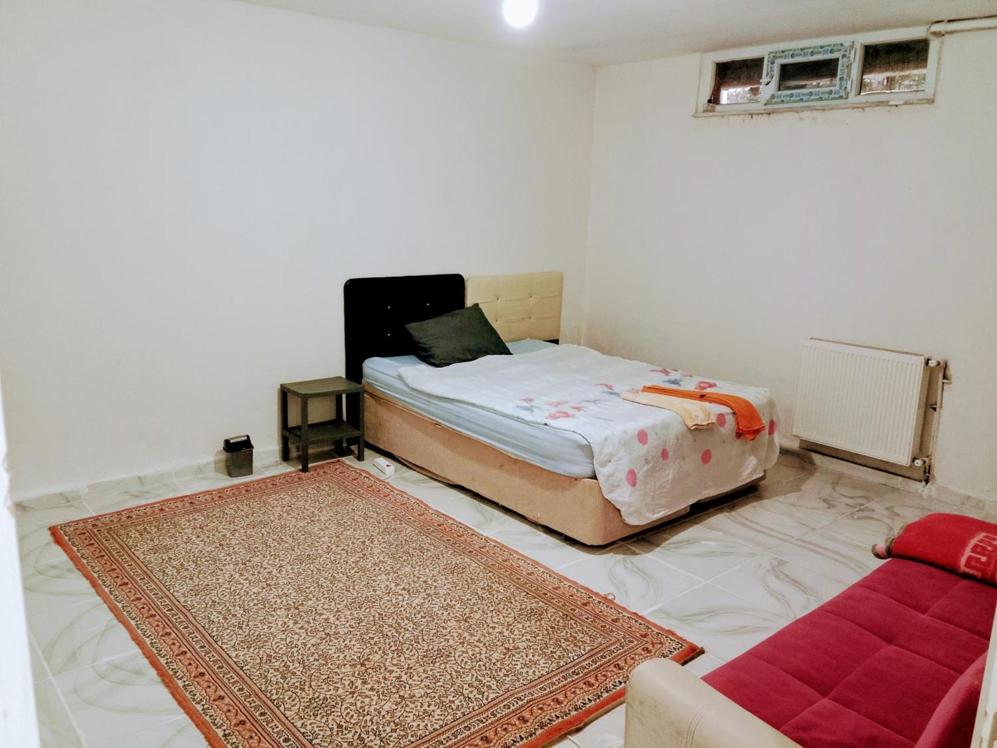 Ahmet Teacher Hotel, 5 Minutes From The Airport Arnavutkoy Exterior foto