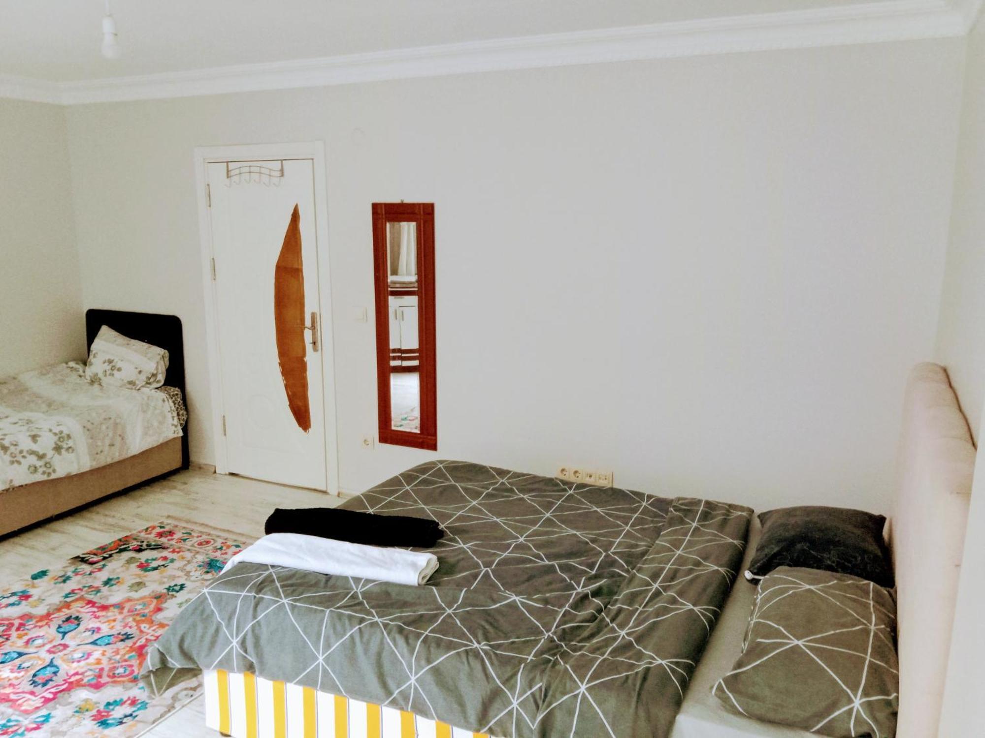 Ahmet Teacher Hotel, 5 Minutes From The Airport Arnavutkoy Exterior foto